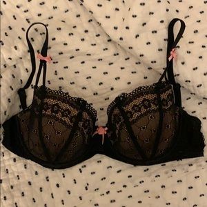 Betsey Johnson sexy bra - black lace - 34C